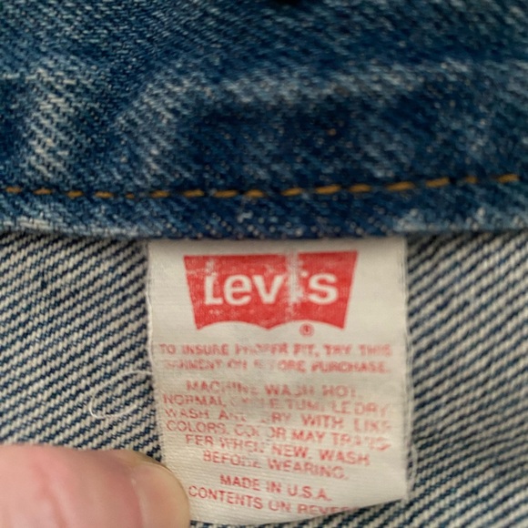 Vintage Levi's Blue Denim Jacket for Men - Picture 4 of 6